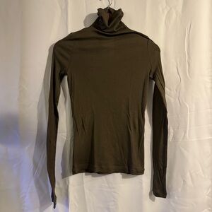 (NWT) H&M | Olive Fitted Turtleneck
